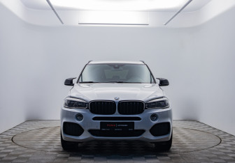 Подержанный автомобиль BMW X5 2018 года (2 фото)