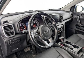 Подержанный автомобиль Kia Sportage 2021 года (16 фото)