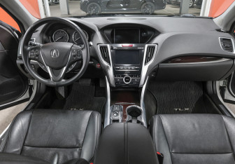 Подержанный автомобиль Acura TLX 2014 года (14 фото)