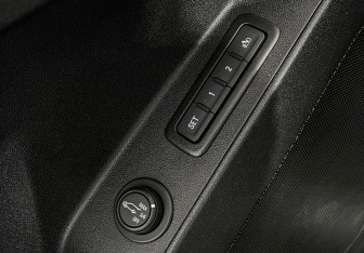 Подержанный автомобиль Chevrolet Equinox 2019 года (16 фото)