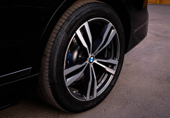 Подержанный автомобиль BMW X7 2020 года (14 фото)