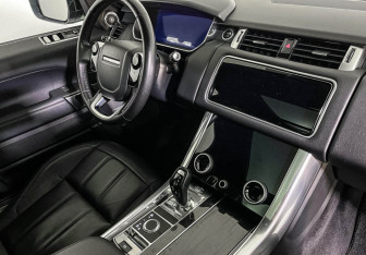 Подержанный автомобиль Land Rover Range Rover Sport 2018 года (9 фото)