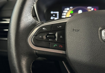 Подержанный автомобиль Geely Atlas Pro 2021 года (16 фото)