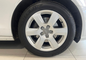 Подержанный автомобиль Audi A6 Sedan 2013 года (9 фото)