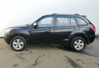 Подержанный автомобиль Lifan X60 2015 года (8 фото)