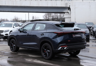 Подержанный автомобиль Omoda C5 2023 года (7 фото)