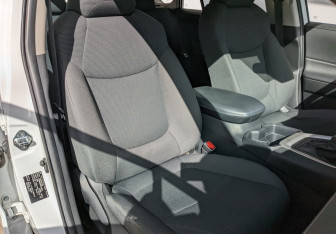 Подержанный автомобиль Toyota RAV4 2021 года (24 фото)