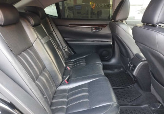 Подержанный автомобиль Lexus ES 2016 года (11 фото)