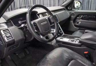 Подержанный автомобиль Land Rover Range Rover 2020 года (15 фото)
