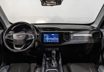 Подержанный автомобиль Chery Tiggo 4 2022 года (12 фото)