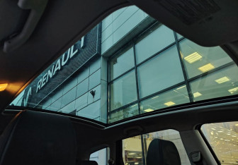 Подержанный автомобиль Nissan Qashqai+2 2011 года (13 фото)