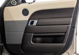 Подержанный автомобиль Land Rover Range Rover Sport 2021 года (25 фото)