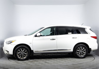 Подержанный автомобиль Infiniti JX 2013 года (8 фото)