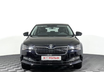 Новый Skoda Superb Liftback 2025 (2 фото)