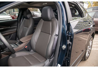 Новый Mazda CX-30 2025 (8 фото)