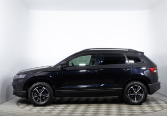 Подержанный автомобиль Skoda Karoq 2020 года (8 фото)