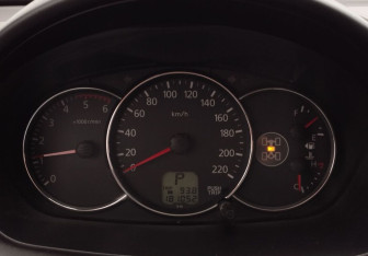 Подержанный автомобиль Mitsubishi Pajero Sport 2013 года (12 фото)