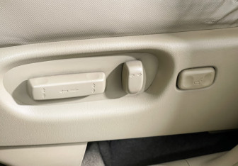 Подержанный автомобиль Honda CR-V 2009 года (14 фото)