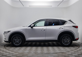 Подержанный автомобиль Mazda CX-5 2017 года (2 фото)
