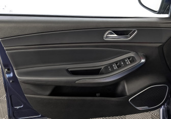 Подержанный автомобиль Omoda S5 2023 года (19 фото)