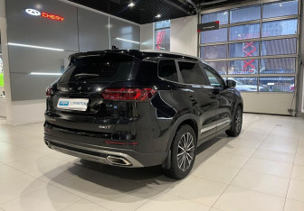 Подержанный автомобиль Chery Tiggo 8 Pro 2022 года (4 фото)