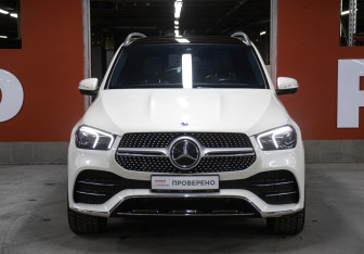 Подержанный автомобиль Mercedes-Benz GLE 2019 года (2 фото)