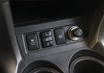 Подержанный автомобиль Toyota RAV4 2010 года (17 фото)