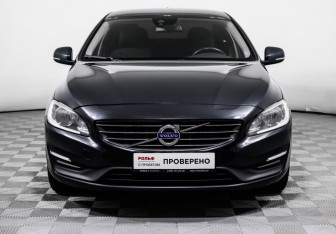 Подержанный автомобиль Volvo S60 2015 года (2 фото)