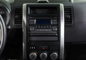 Подержанный автомобиль Nissan X-Trail 2014 года (13 фото)