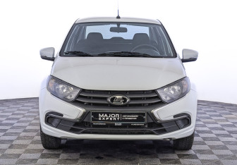 Подержанный автомобиль LADA (ВАЗ) Granta Sedan 2023 года (2 фото)