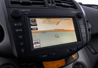 Подержанный автомобиль Toyota RAV4 2012 года (26 фото)