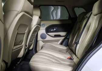 Подержанный автомобиль Land Rover Range Rover Evoque 2014 года (12 фото)