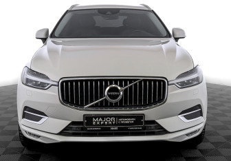 Подержанный автомобиль Volvo XC60 2020 года (2 фото)