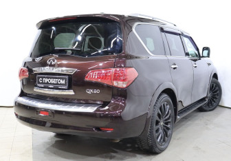 Подержанный автомобиль Infiniti QX80 2015 года (4 фото)