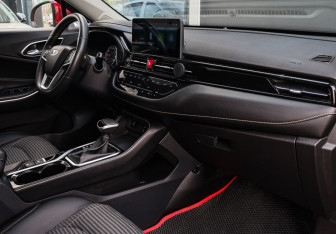 Подержанный автомобиль Москвич 3 2022 года (7 фото)