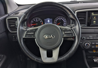 Подержанный автомобиль Kia Sportage 2019 года (22 фото)