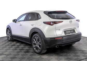 Подержанный автомобиль Mazda CX-30 2020 года (7 фото)