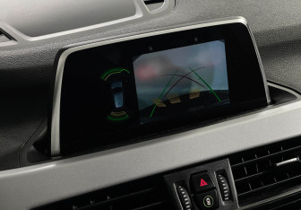 Подержанный автомобиль BMW X1 2018 года (17 фото)