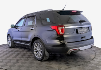 Подержанный автомобиль Ford Explorer 2017 года (7 фото)