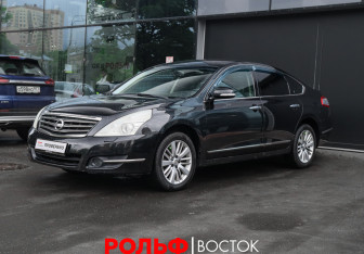 Подержанный автомобиль Nissan Teana 2011 года (1 фото)