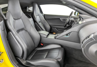 Подержанный автомобиль Jaguar F-Type Coupe 2020 года (22 фото)