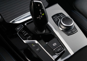 Подержанный автомобиль BMW X4 2019 года (22 фото)