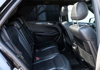 Подержанный автомобиль Mercedes-Benz GLE 2016 года (12 фото)