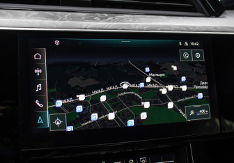 Подержанный автомобиль Audi e-tron Sportback 2021 года (20 фото)