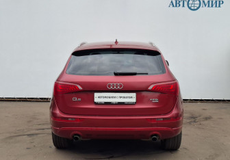 Подержанный автомобиль Audi Q5 2010 года (6 фото)