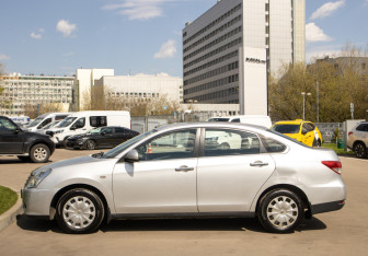Подержанный автомобиль Nissan Almera Sedan 2014 года (6 фото)