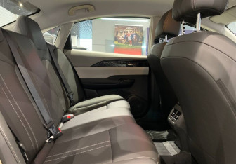 Подержанный автомобиль Evolute i-PRO 2022 года (12 фото)