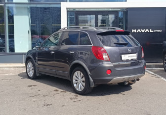Подержанный автомобиль Opel Antara 2014 года (7 фото)
