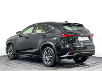 Подержанный автомобиль Lexus NX 2018 года (7 фото)