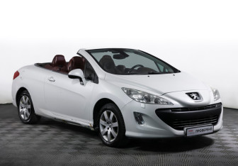 Подержанный автомобиль Peugeot 308 Convertible 2009 года (3 фото)